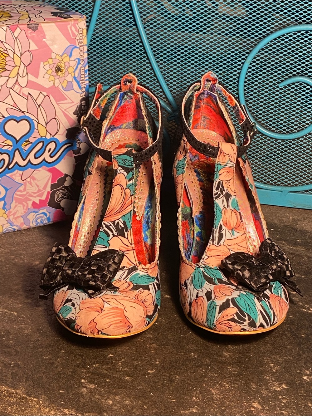 Irregular Choice BLOXY T strap Mary Jane’s, floral,black with bows,in box, 9 - Picture 4 of 13